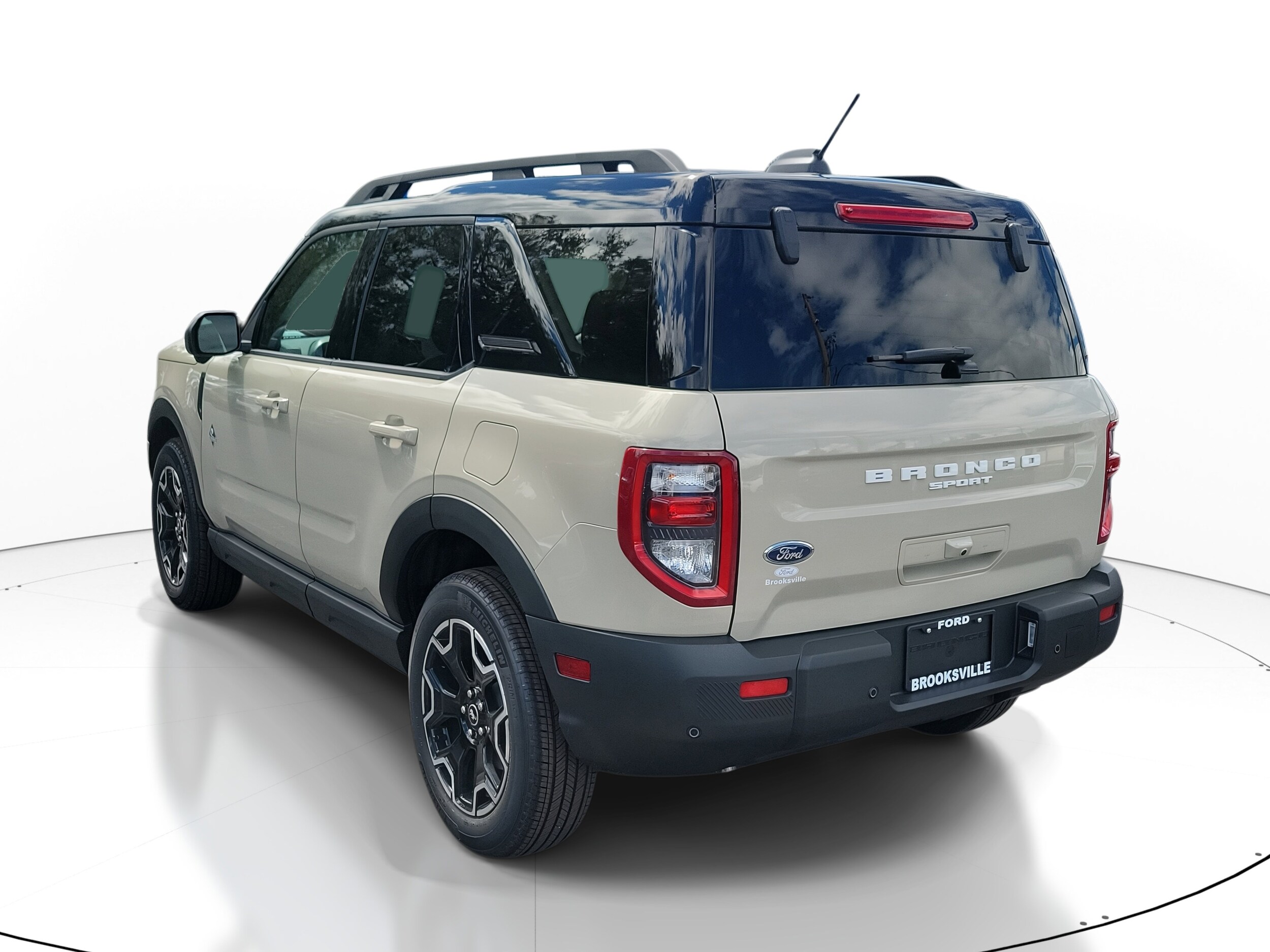 2025 Ford Bronco Sport Outer Banks photo 4