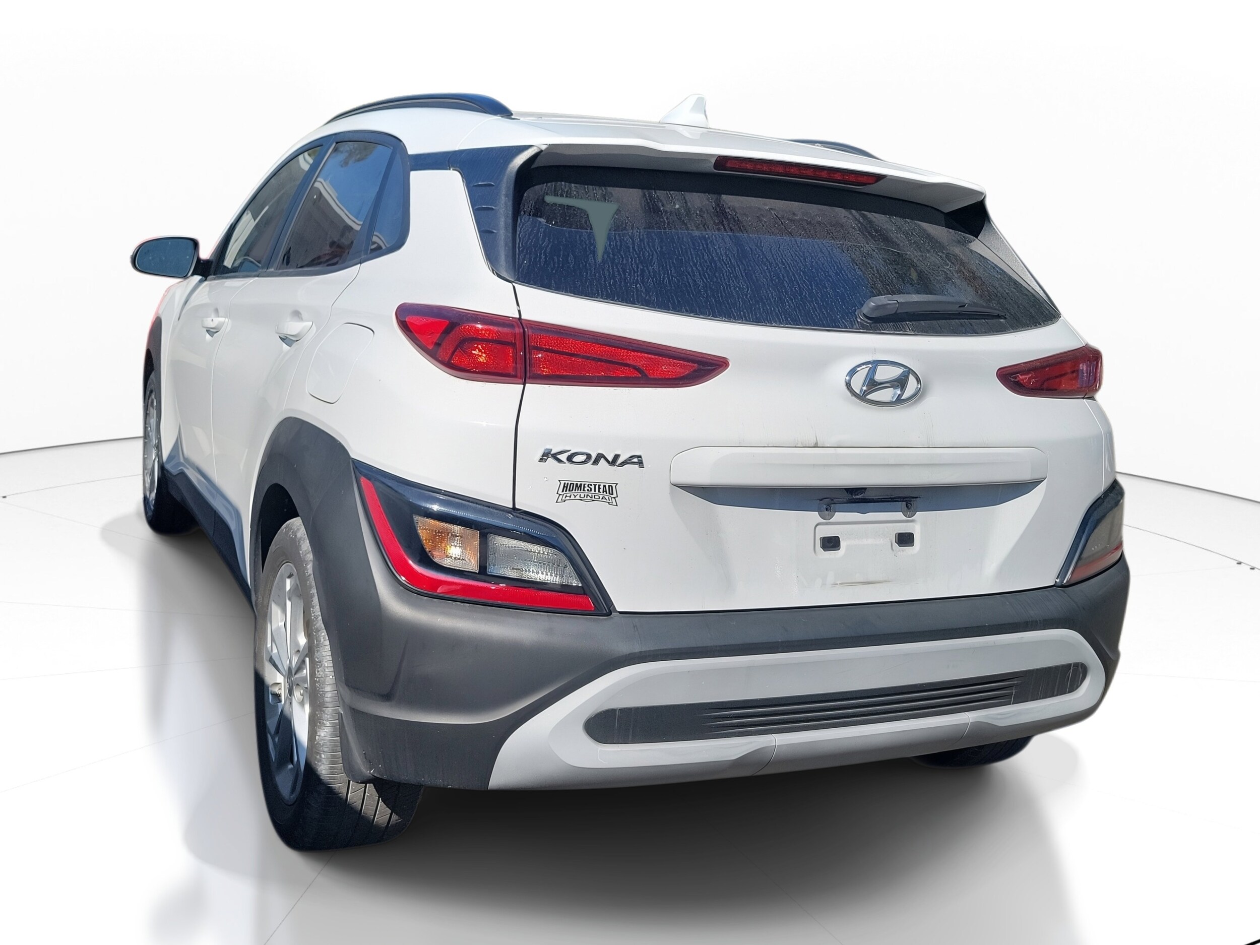 2023 Hyundai Kona SEL photo 3