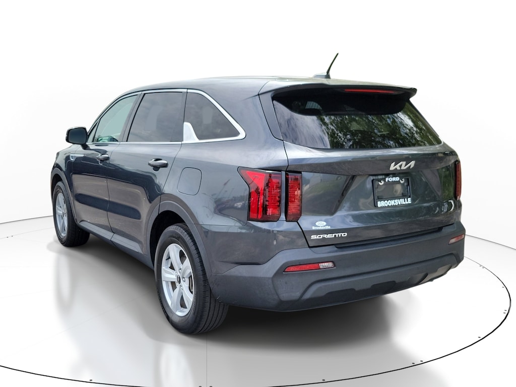 Used 2023 Kia Sorento LX SUV