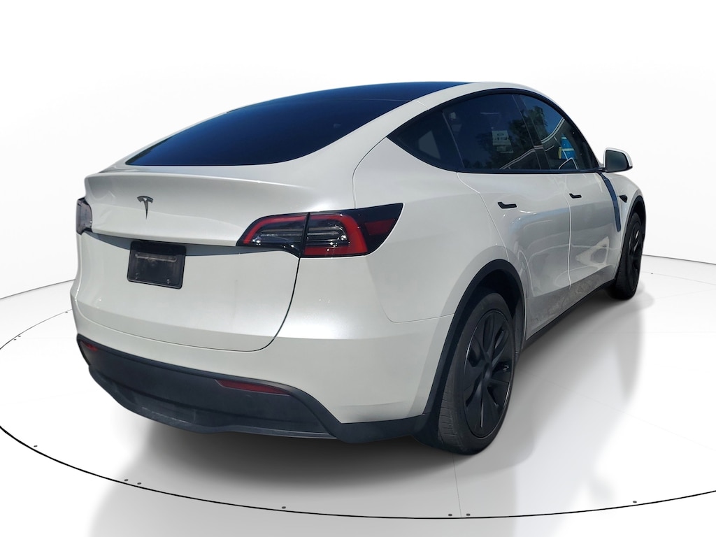 Used 2024 Tesla Model Y Standard Range SUV