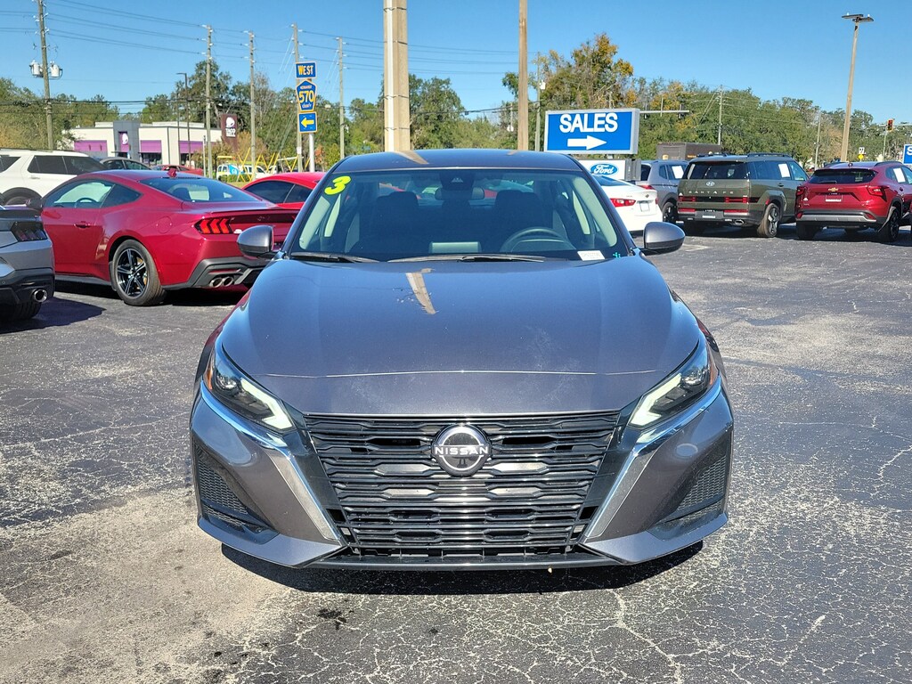Used 2023 Nissan Altima 2.5 SV Sedan