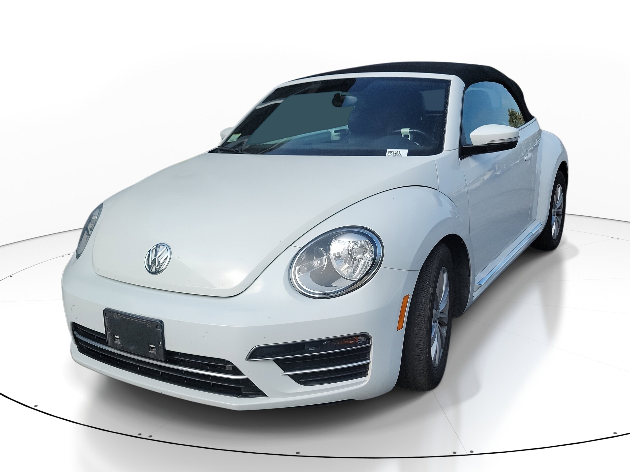 2018 Volkswagen Beetle SE Convertible photo 3
