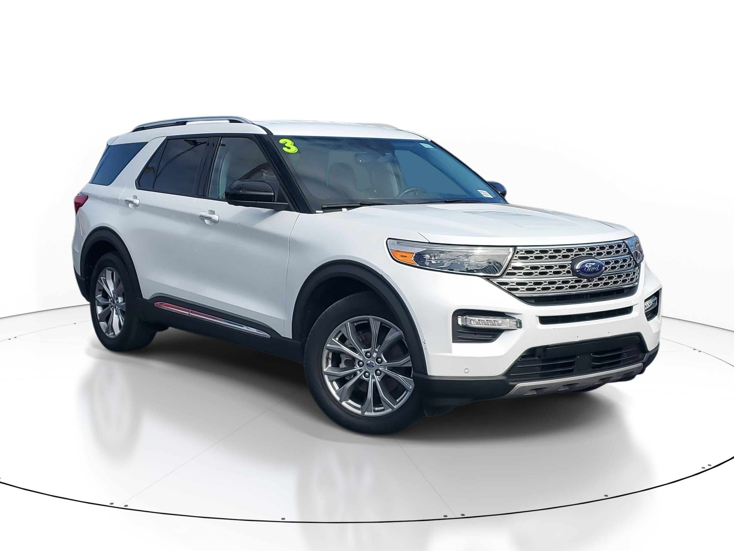 2023 Ford Explorer Limited's photo