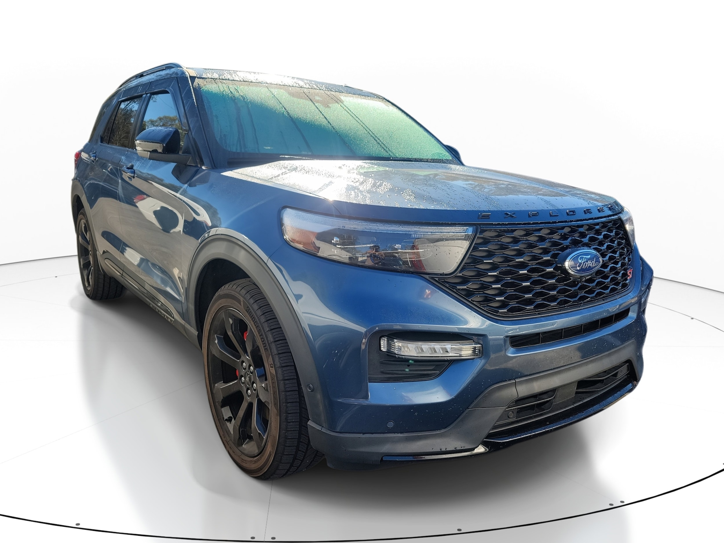 2020 Ford Explorer ST's photo