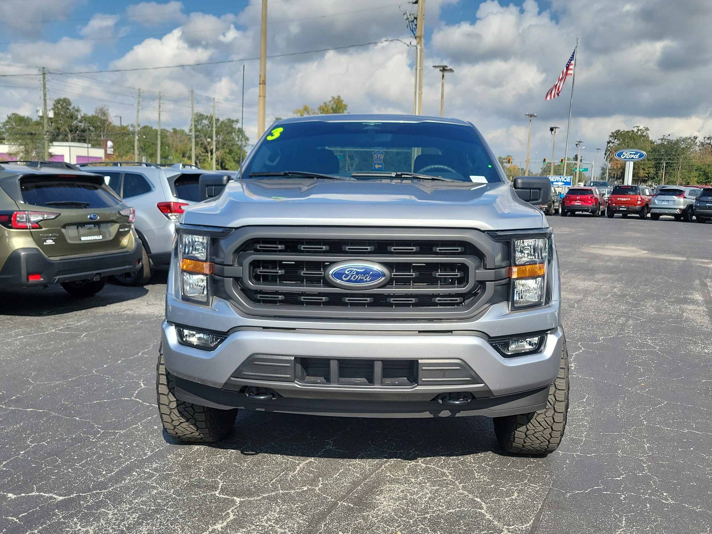 2023 Ford F-150 XLT photo 2