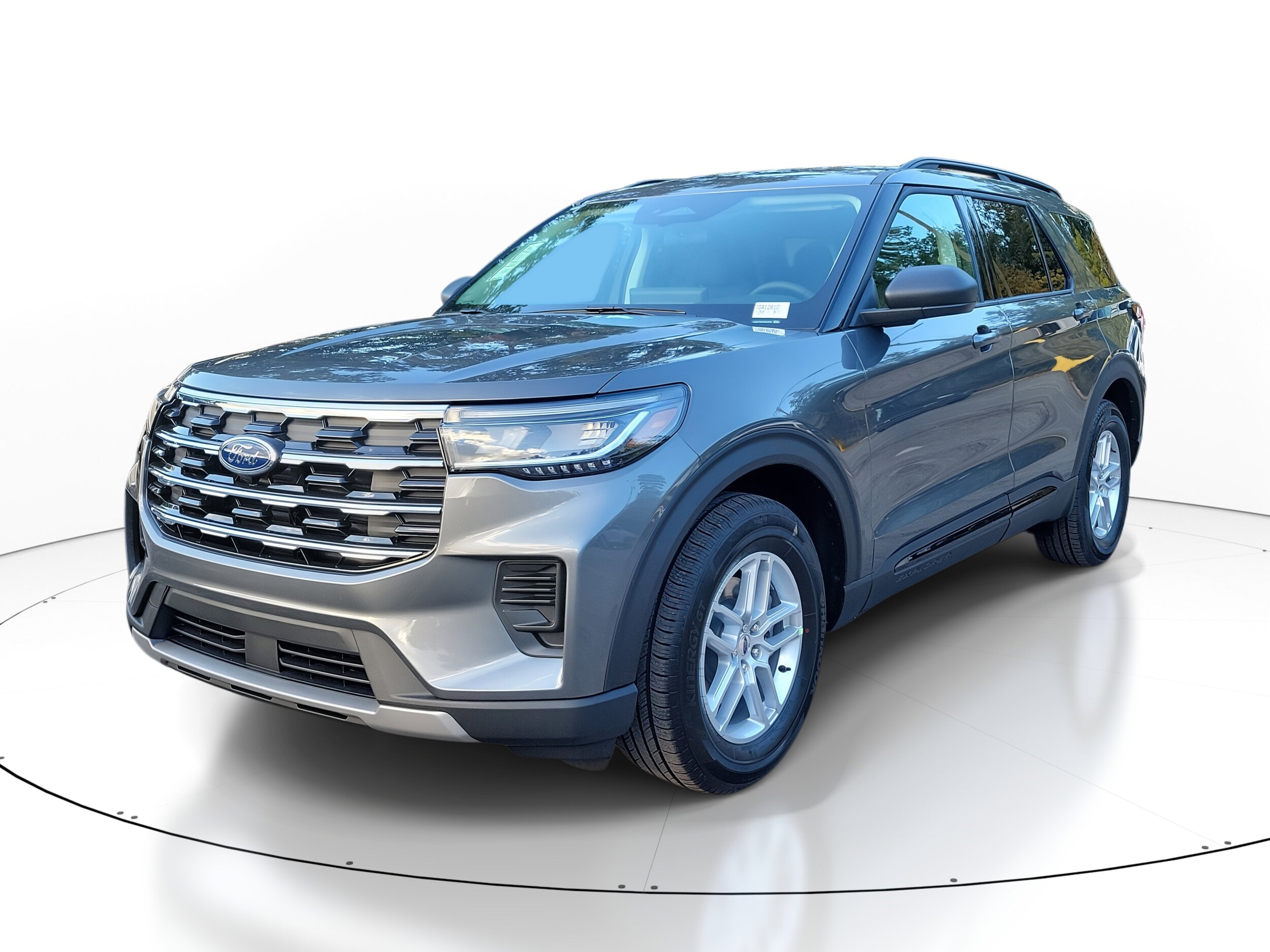 2026 Ford Explorer photo 3