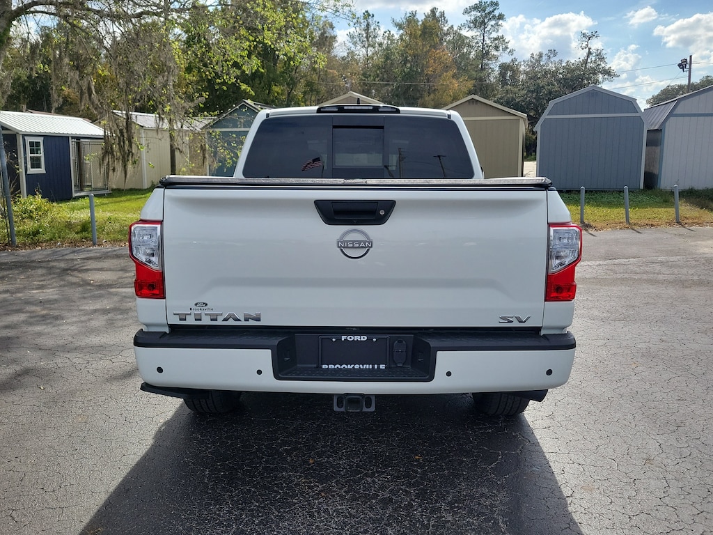 Used 2024 Nissan Titan SV Truck Crew Cab