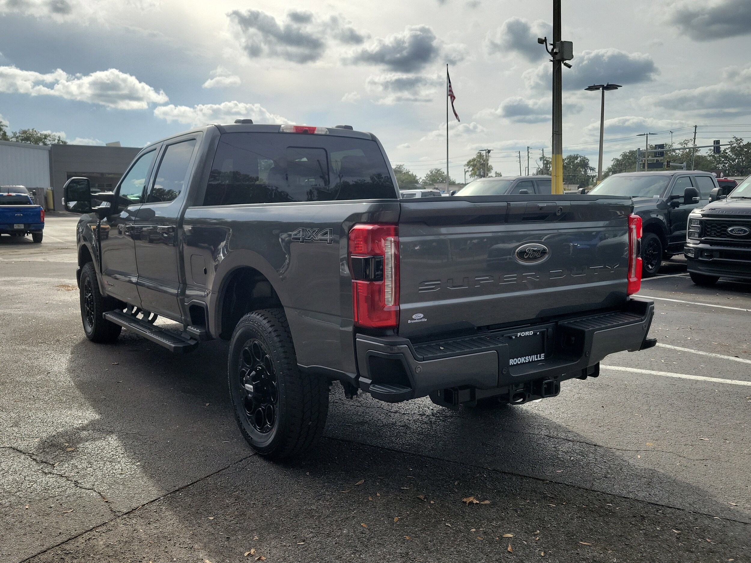 2026 Ford F-250 Lariat photo 2