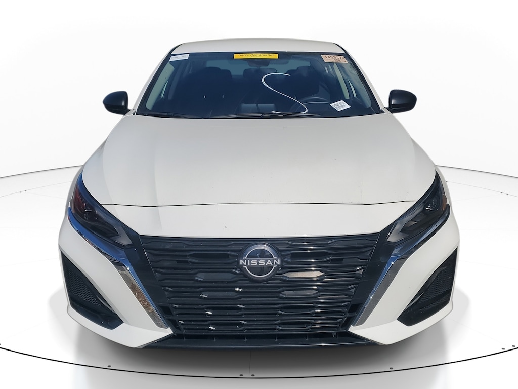 Used 2025 Nissan Altima SV Sedan