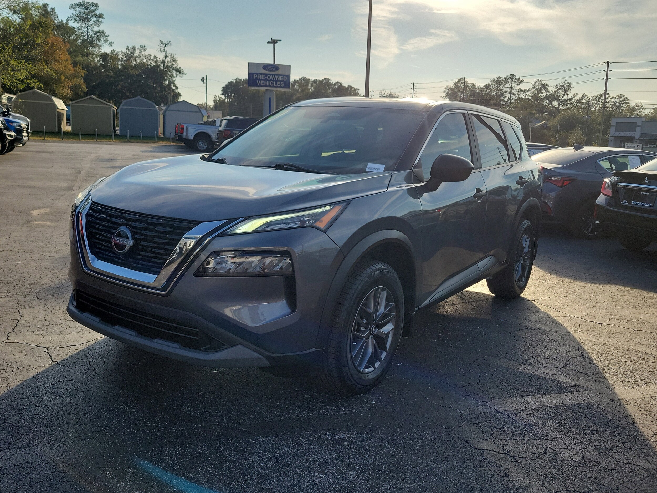 2023 Nissan Rogue S photo 3