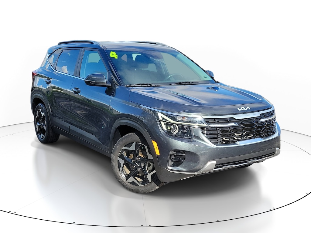 Used 2024 Kia Seltos EX SUV