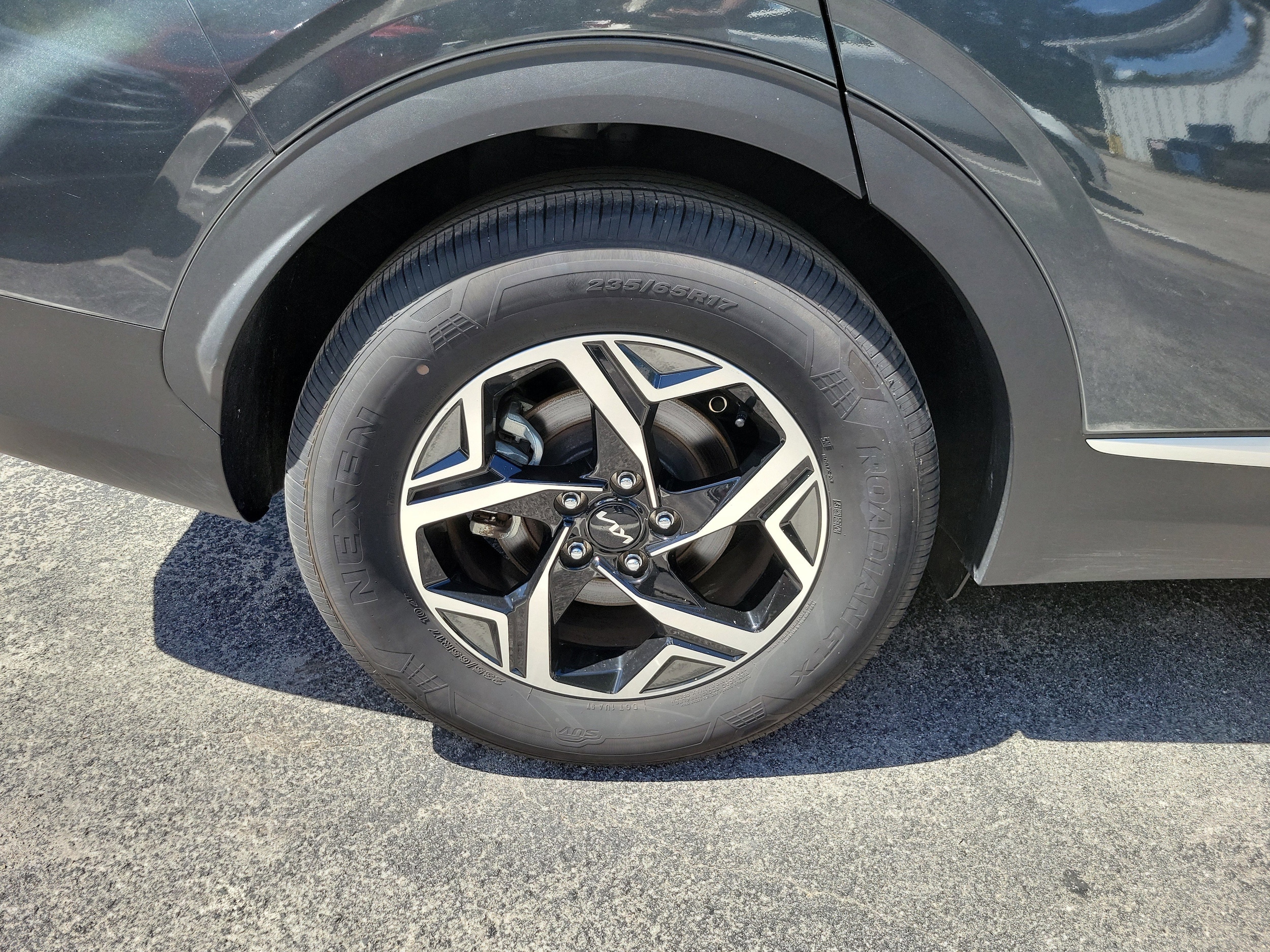 2025 Kia Sportage LX - Photo 8