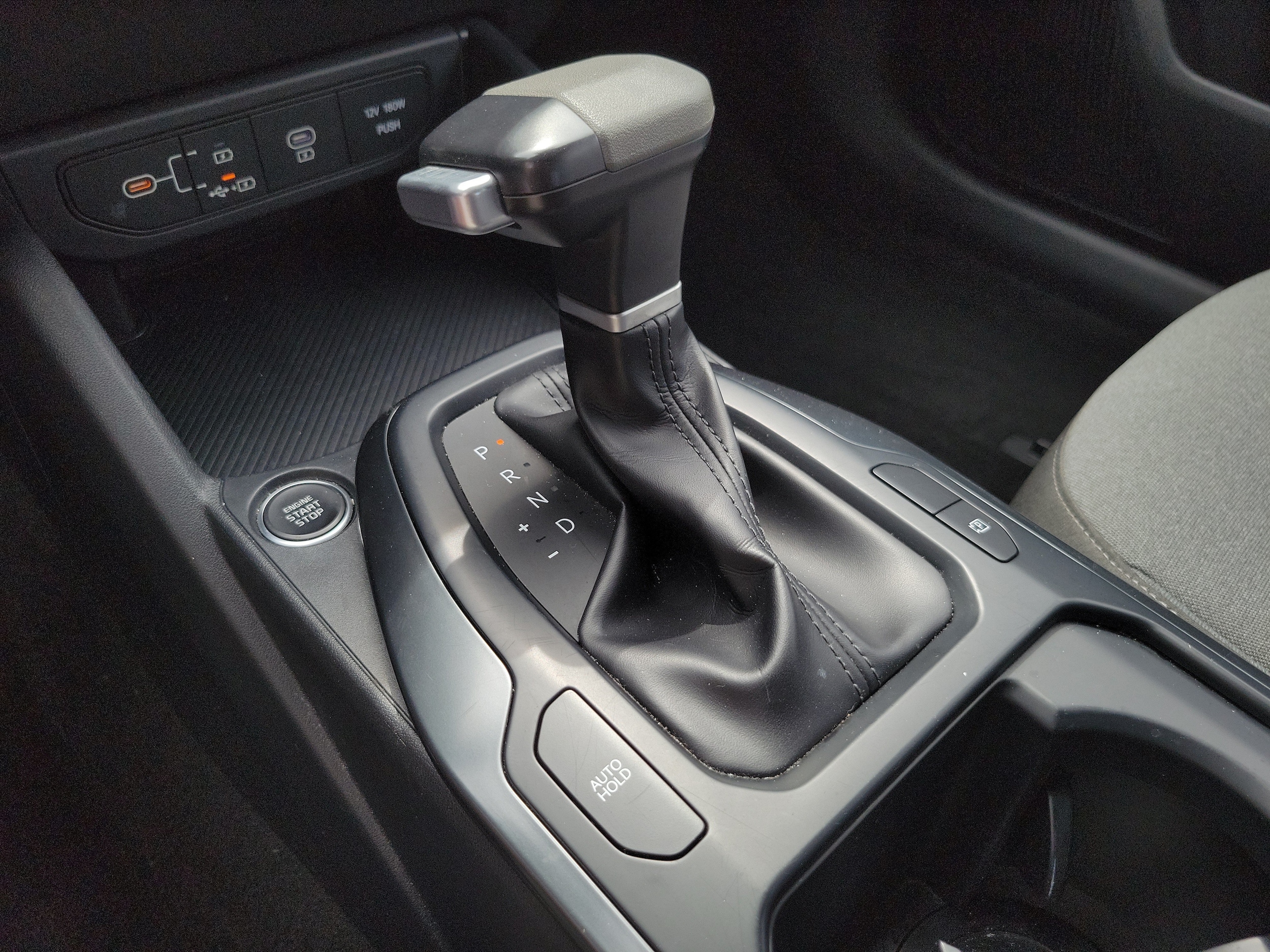2025 Kia K4 LXS - Photo 8