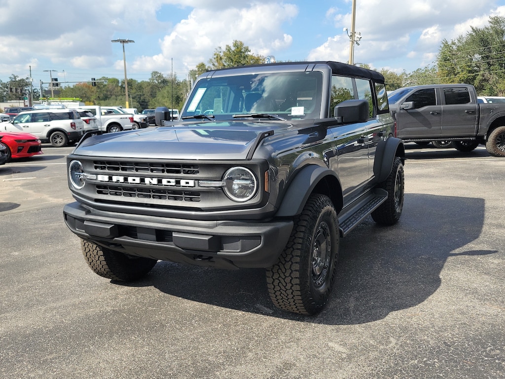 New 2025 Ford Bronco Base SUV
