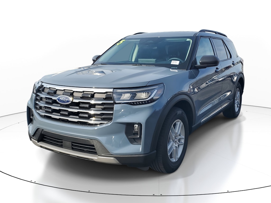 Used 2025 Ford Explorer Active SUV