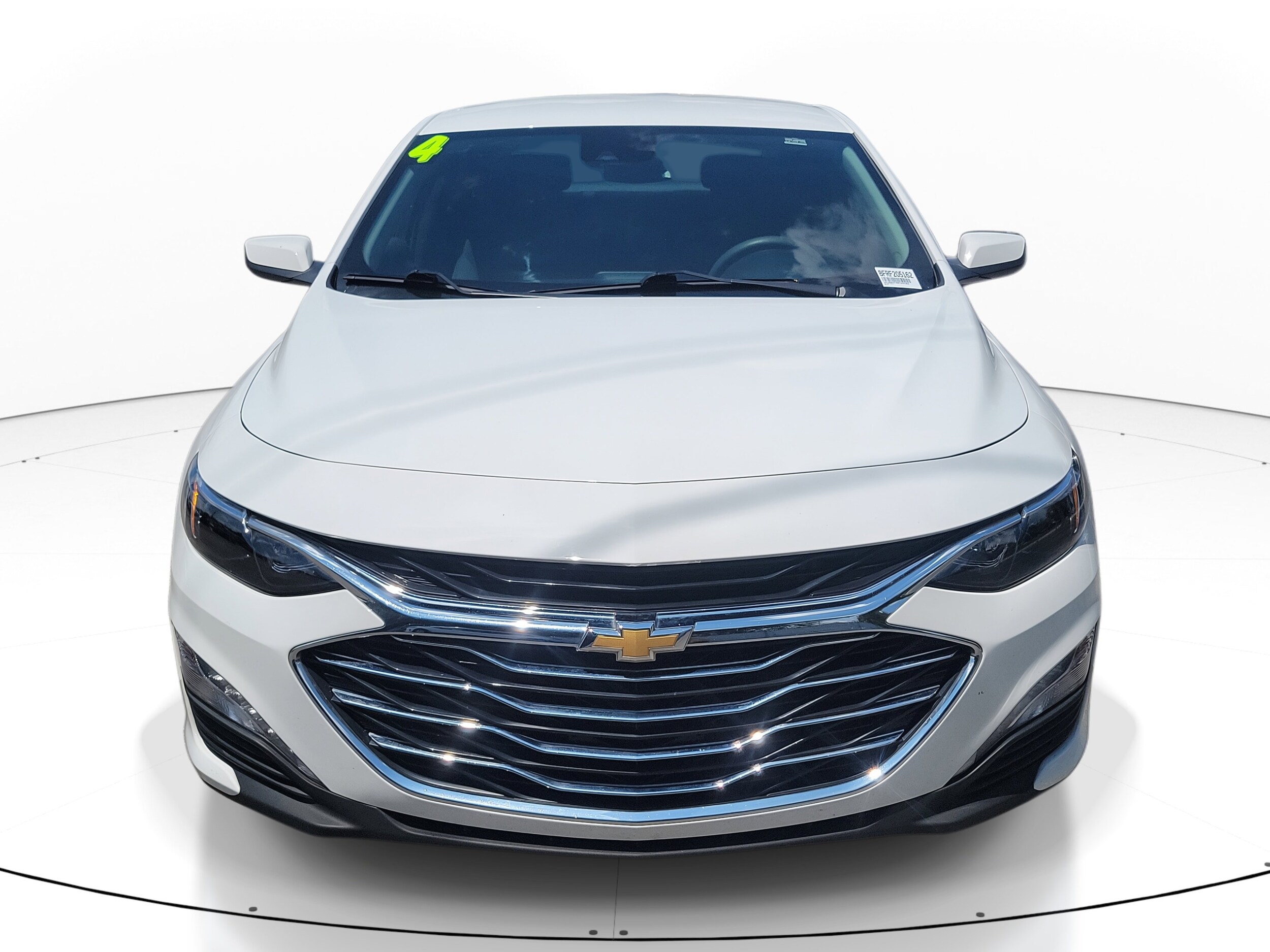 2024 Chevrolet Malibu 1LT photo 2