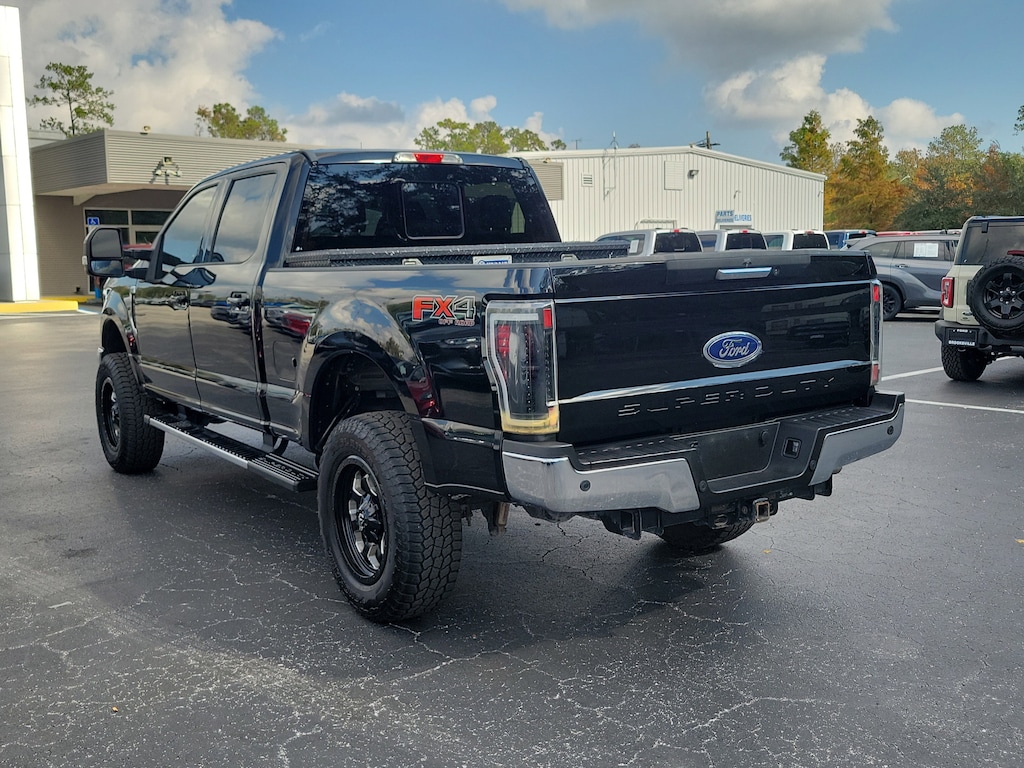Used 2017 Ford F-250 Lariat Truck Crew Cab