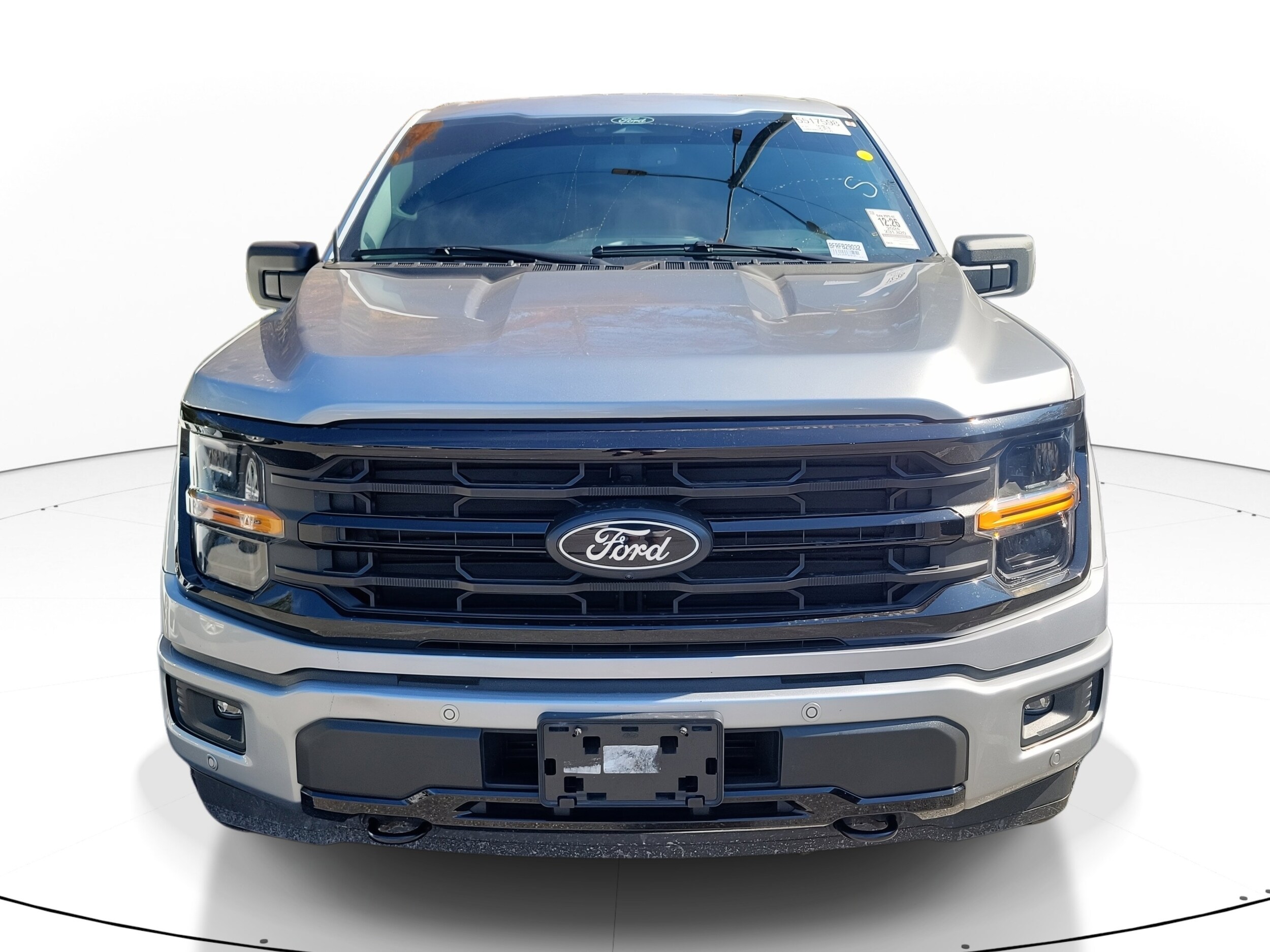 2024 Ford F-150 XLT photo 2