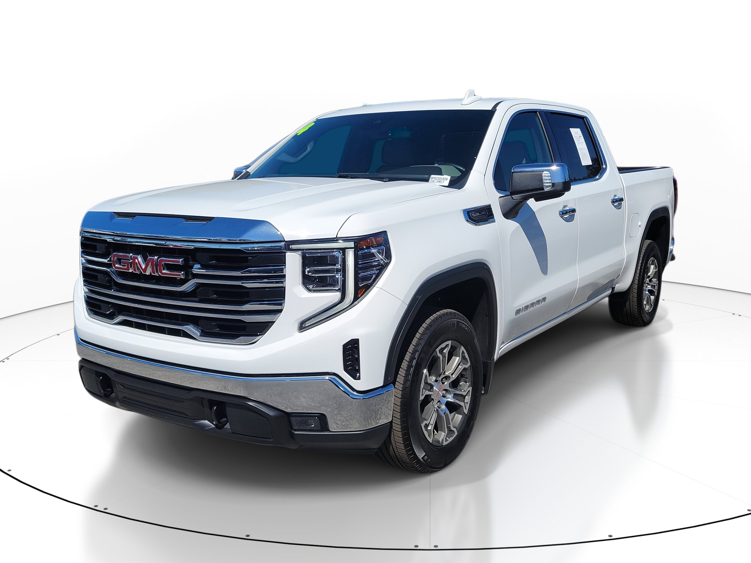 2024 Gmc Sierra 1500 SLT photo 3