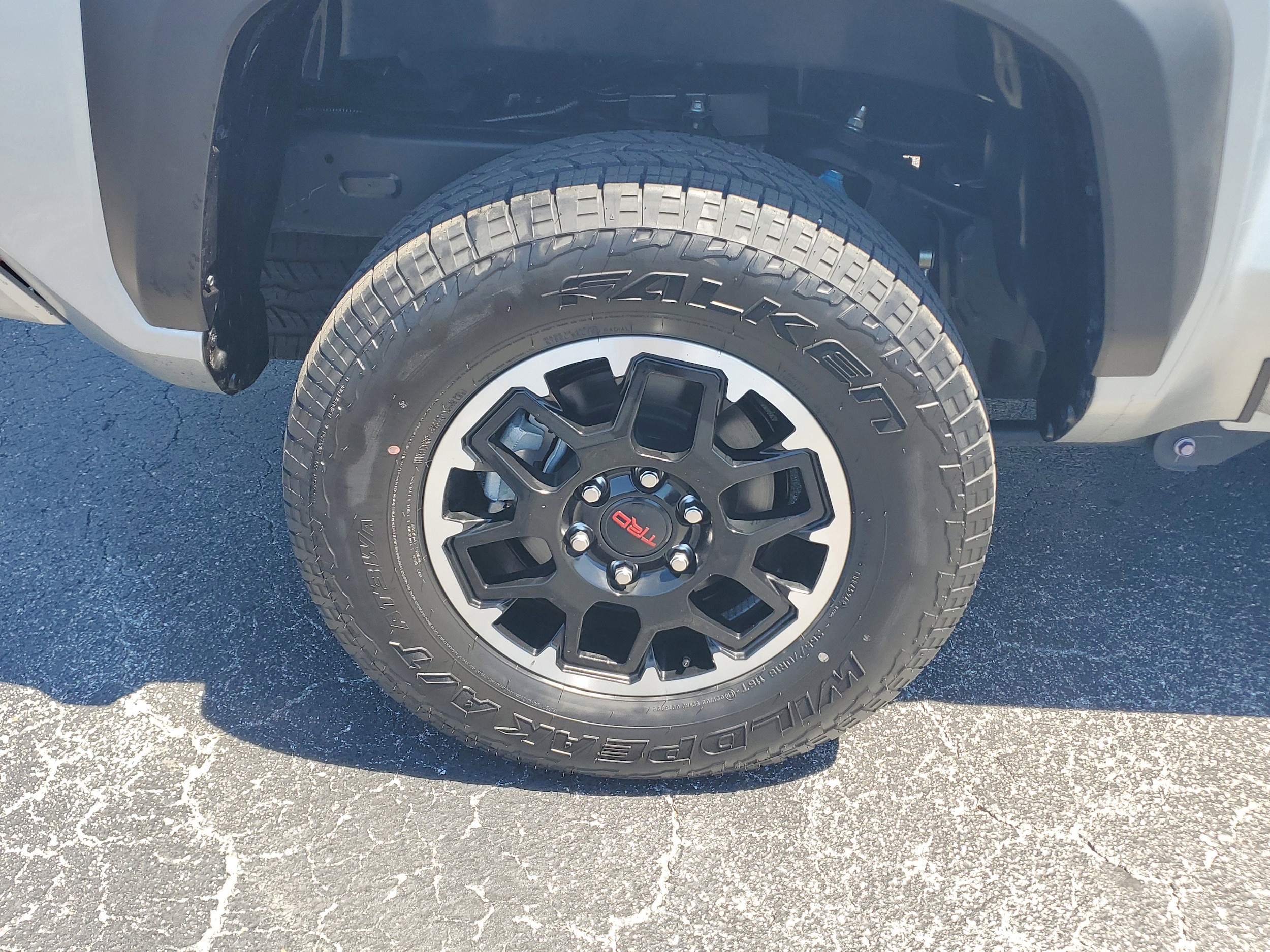 2025 Toyota Tacoma TRD Off Road - Photo 7