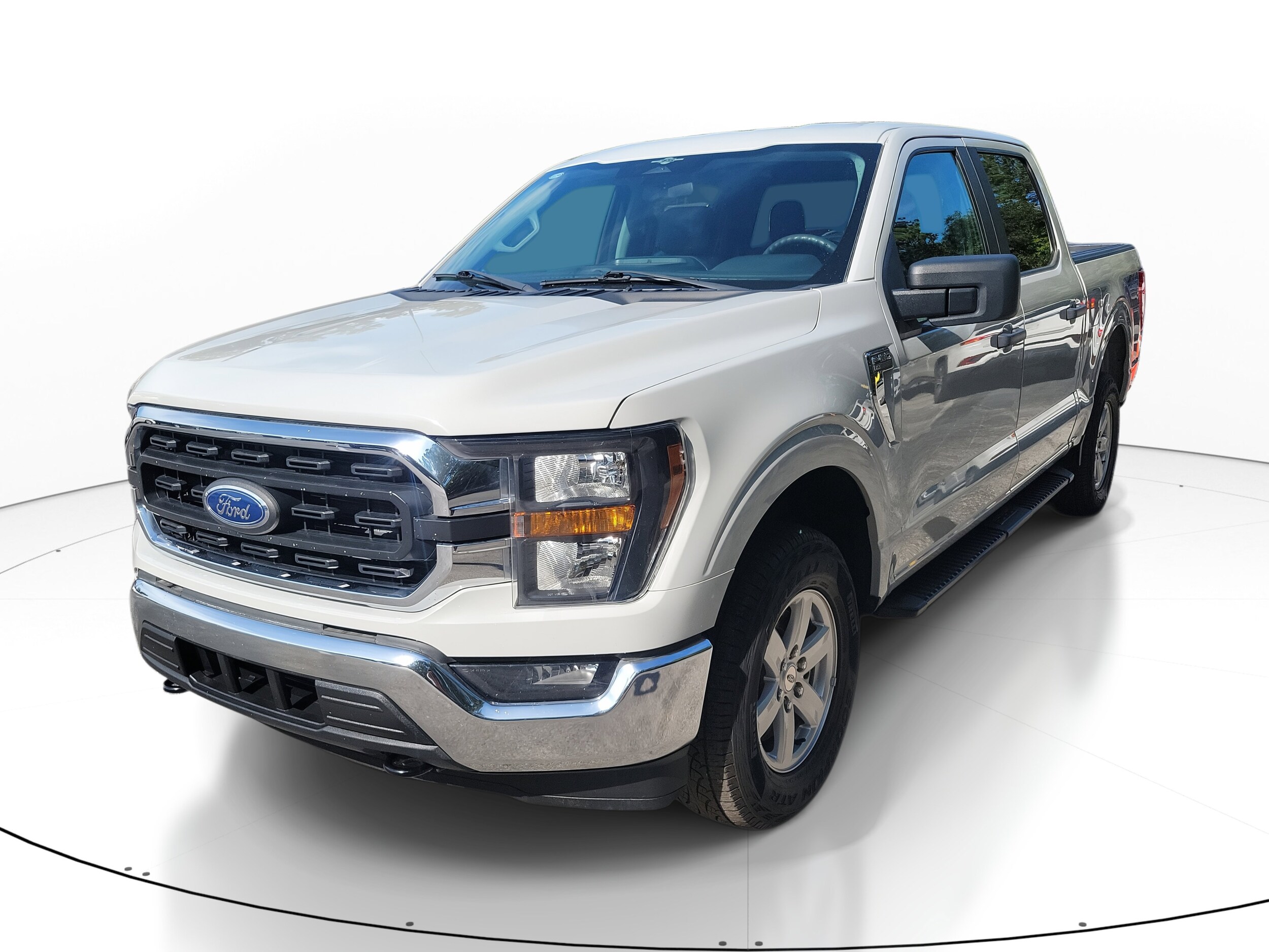 2023 Ford F-150 XLT photo 3