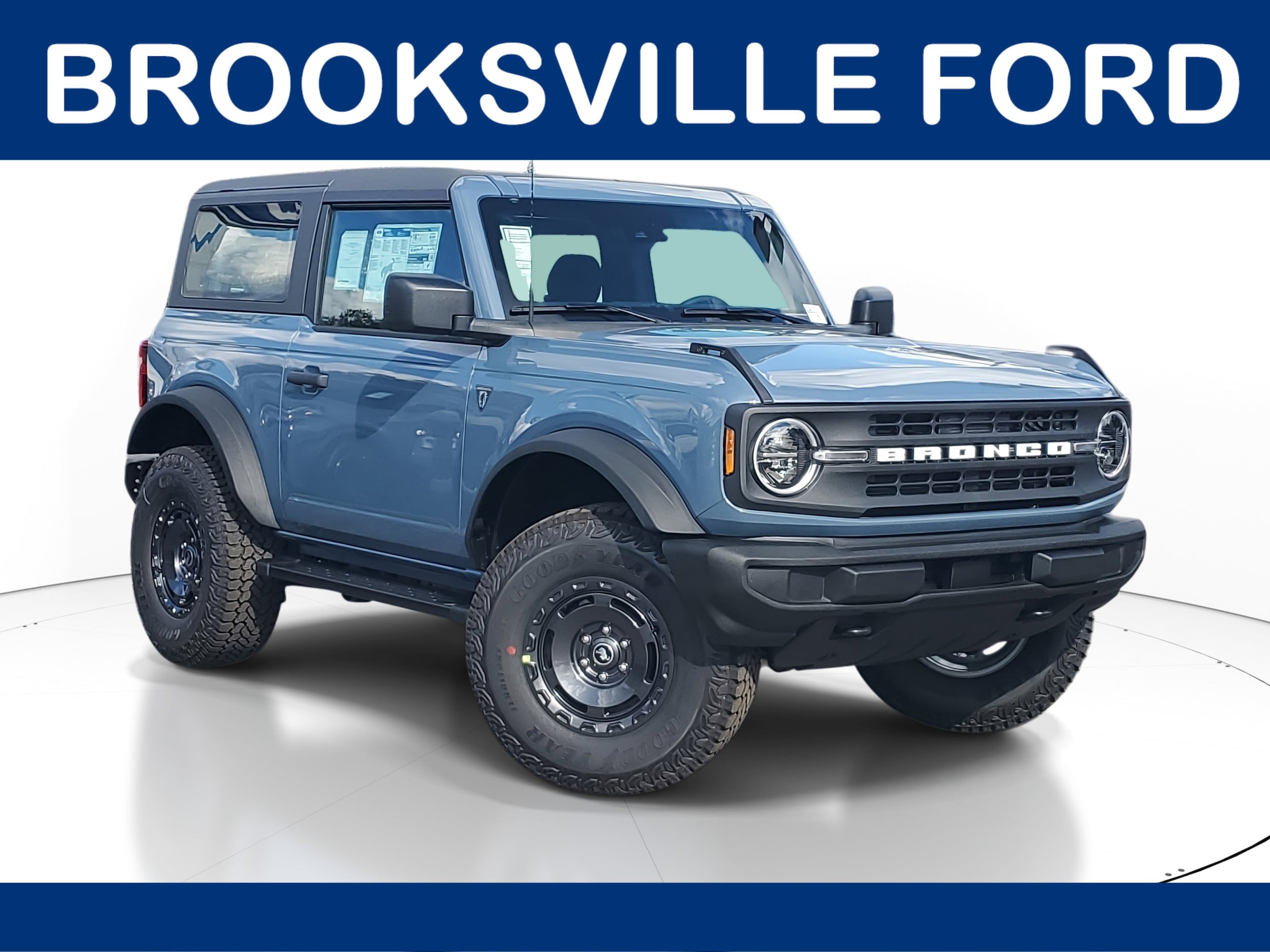 2025 Ford Bronco SUV 