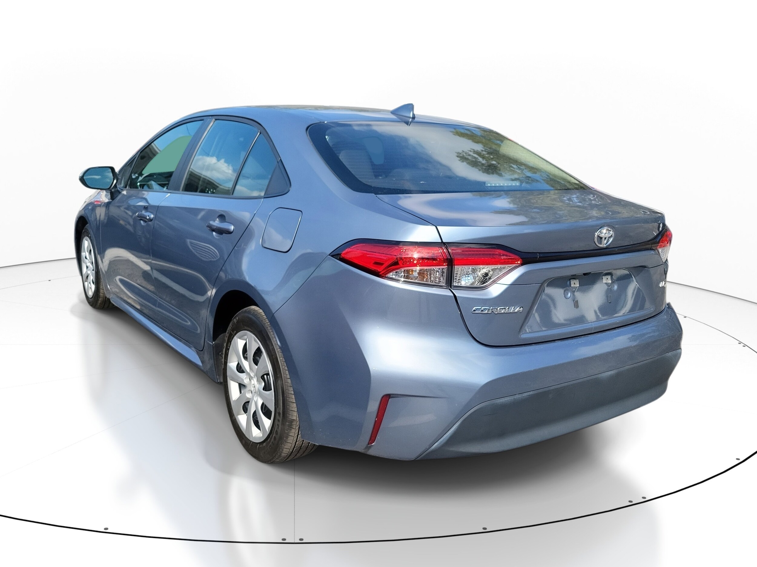 2024 Toyota Corolla LE photo 4