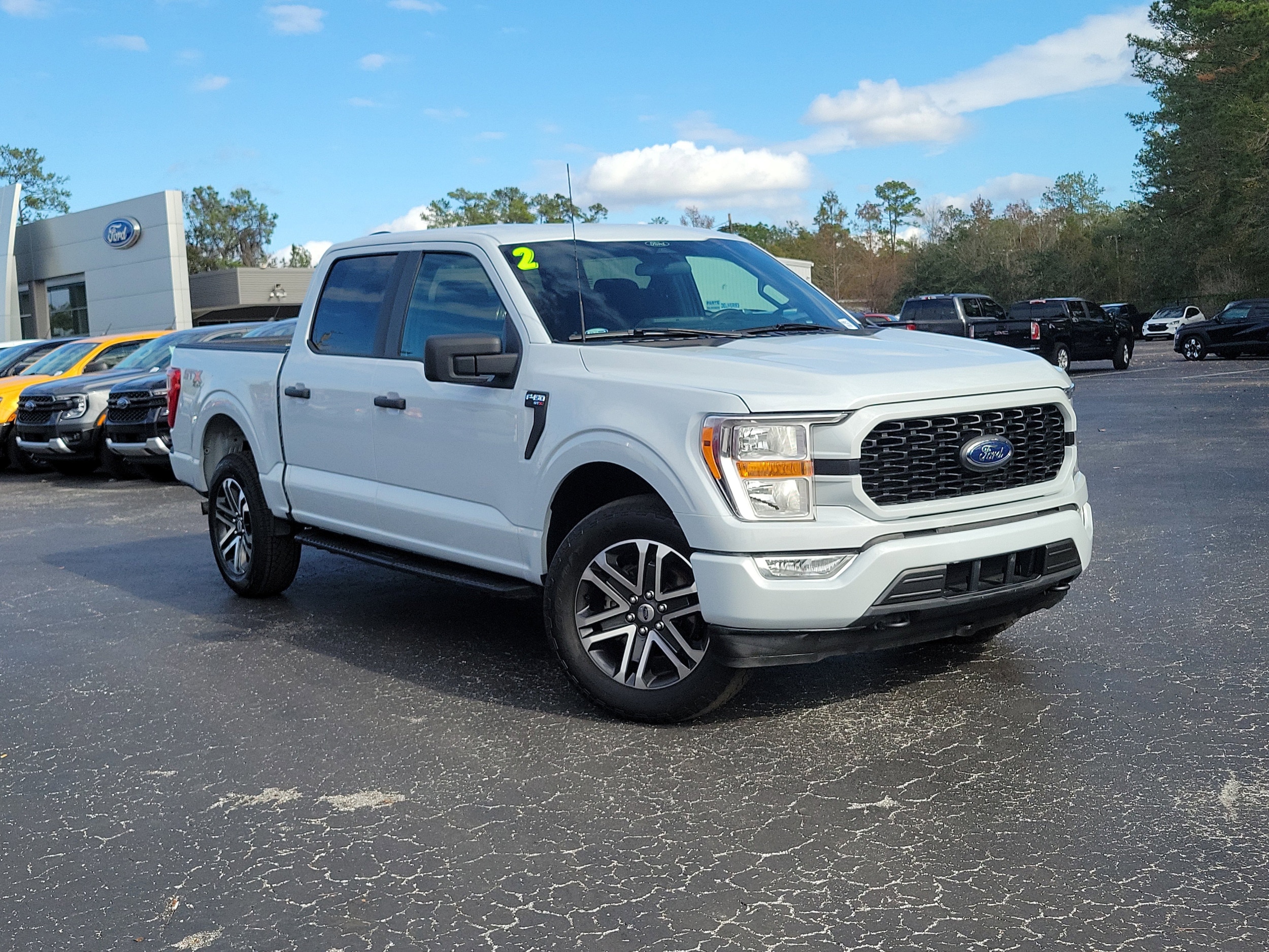 2022 Ford F-150 XL's photo