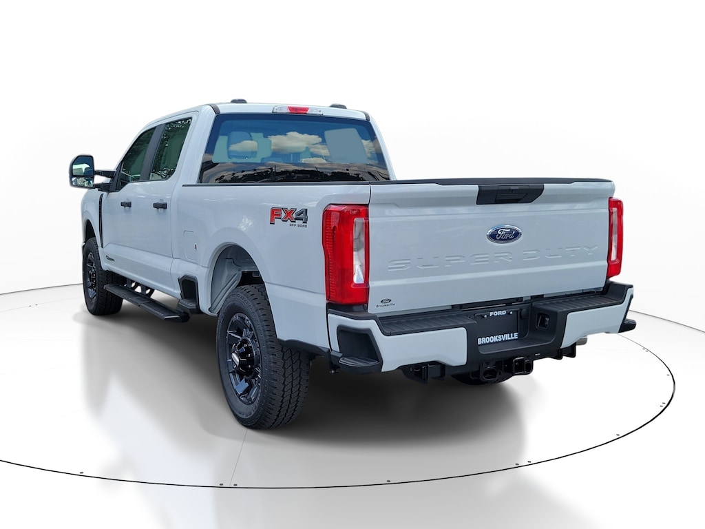 New 2026 Ford F-350 Truck Crew Cab