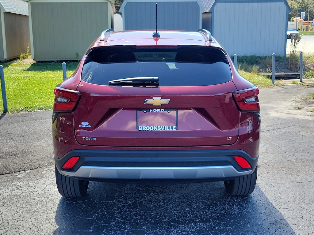 Used 2024 Chevrolet Trax LT SUV