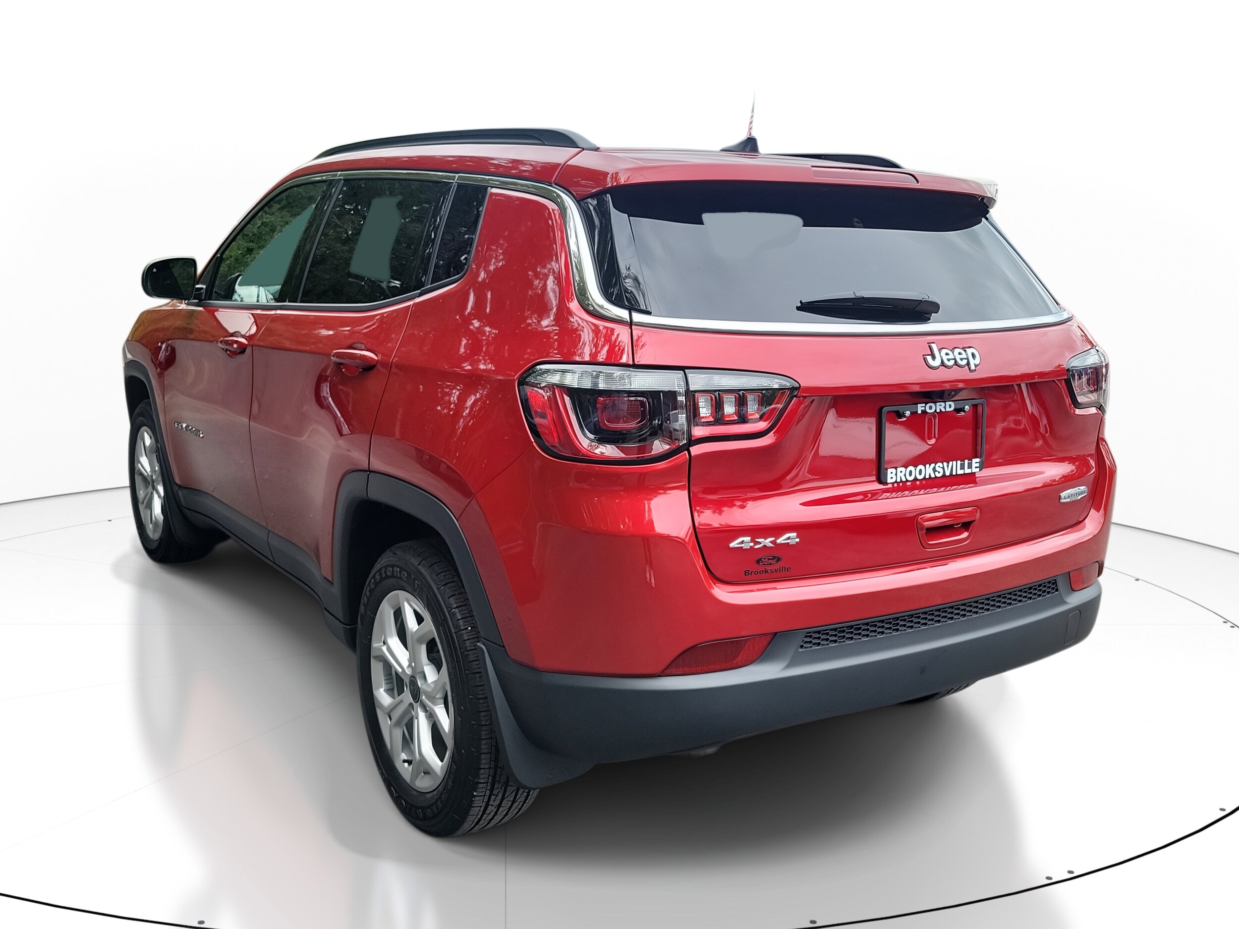 2025 Jeep Compass Latitude photo 2