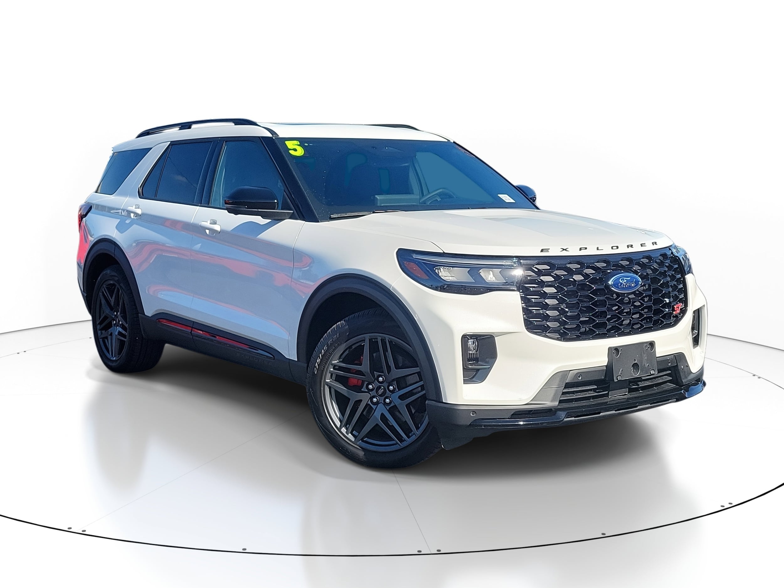 2025 Ford Explorer ST's photo