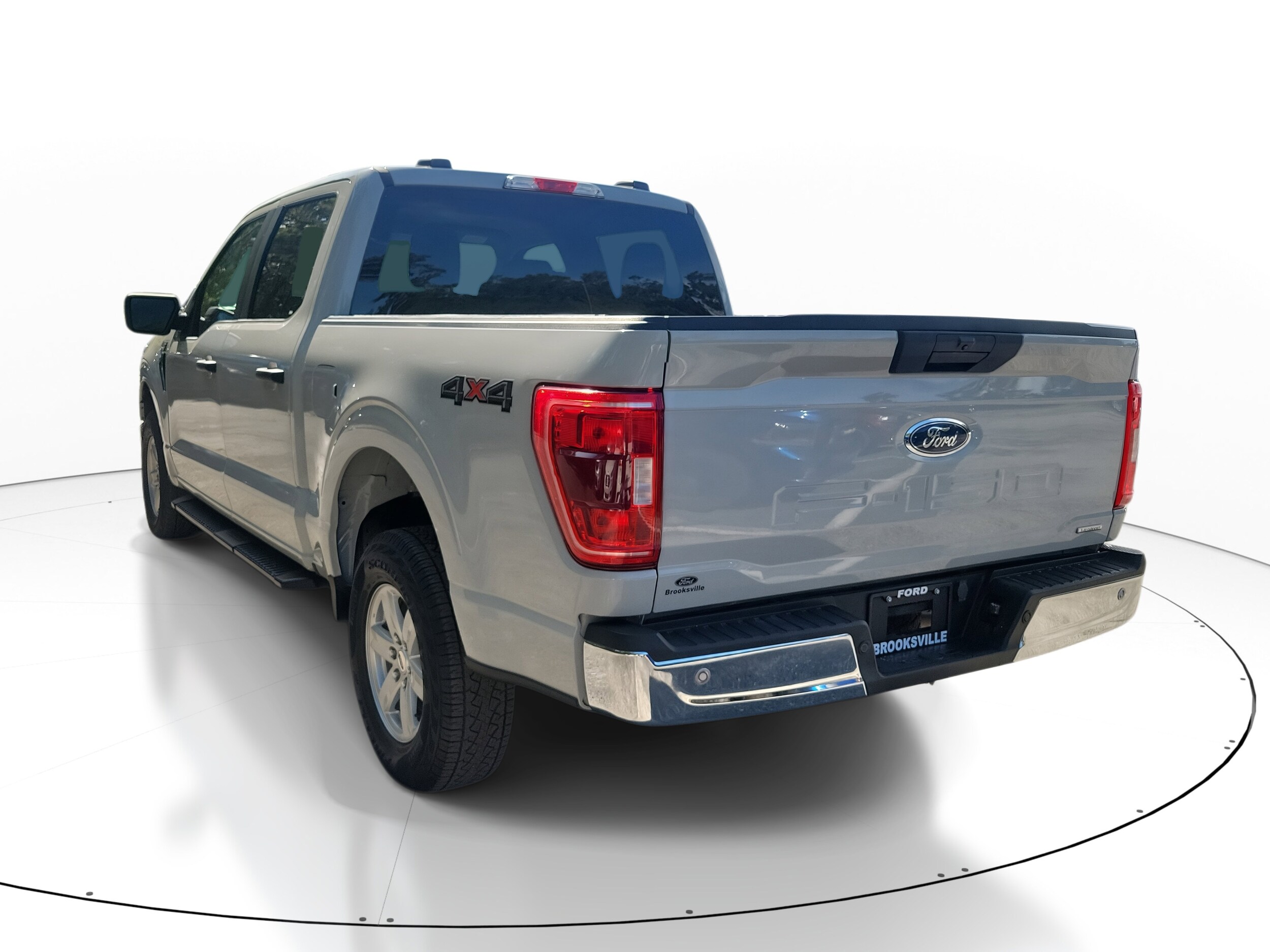 2023 Ford F-150 XLT photo 4