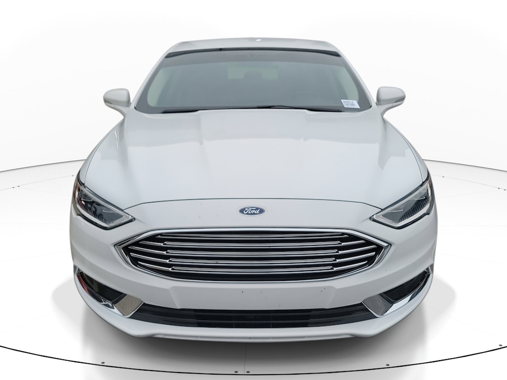 Used 2018 Ford Fusion SE Sedan