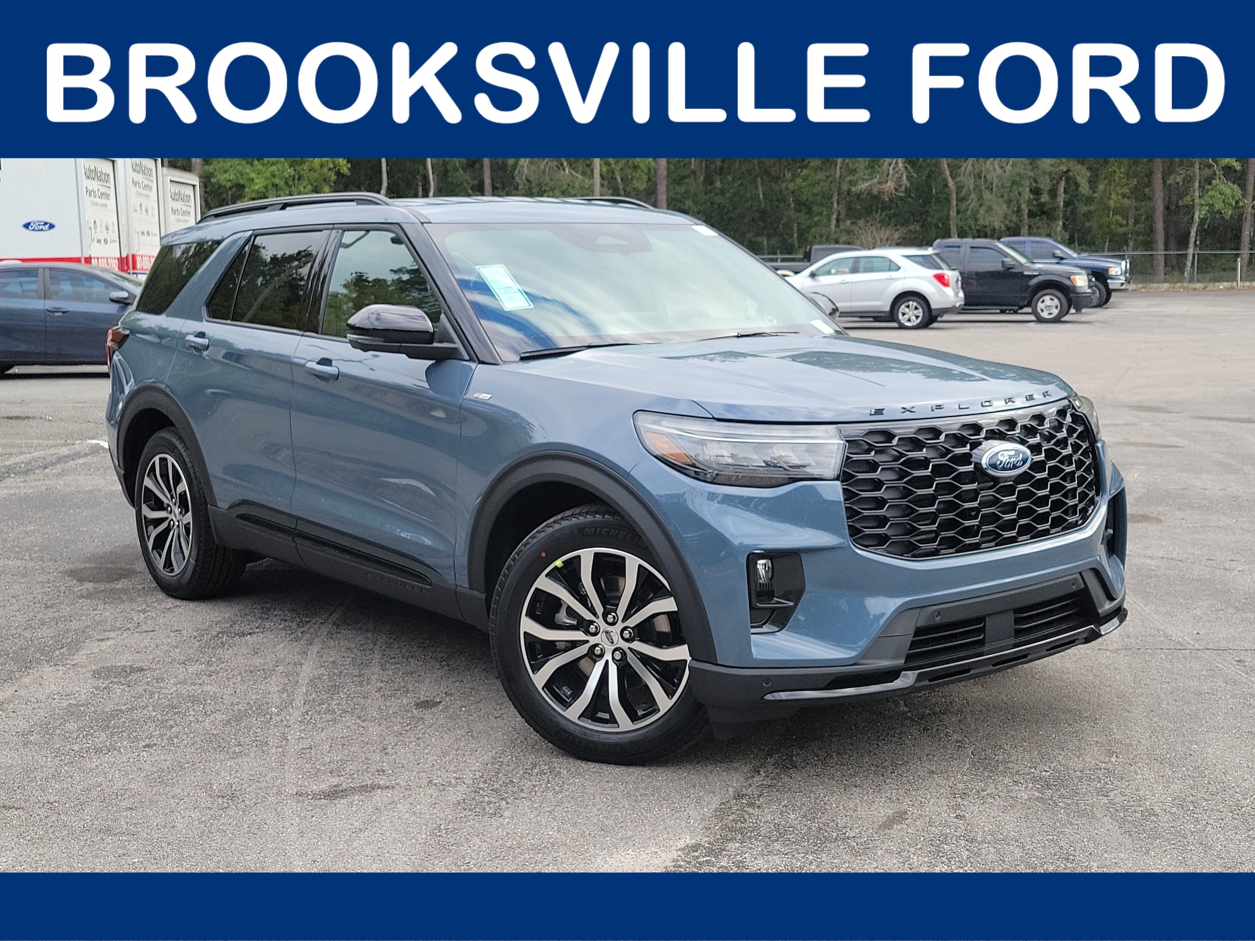 2026 Ford Explorer ST-LINE's photo