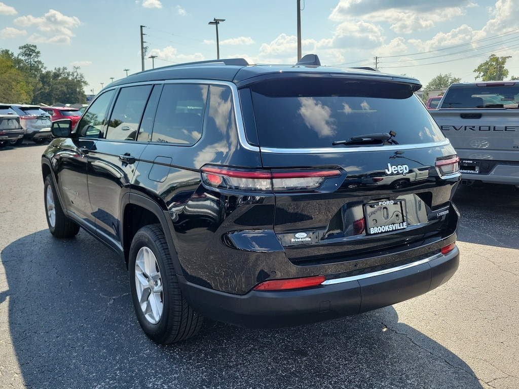 Used 2023 Jeep Grand Cherokee L Laredo SUV