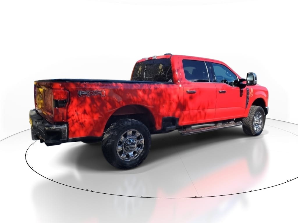 Used 2024 Ford F-350 LARIAT Truck Crew Cab