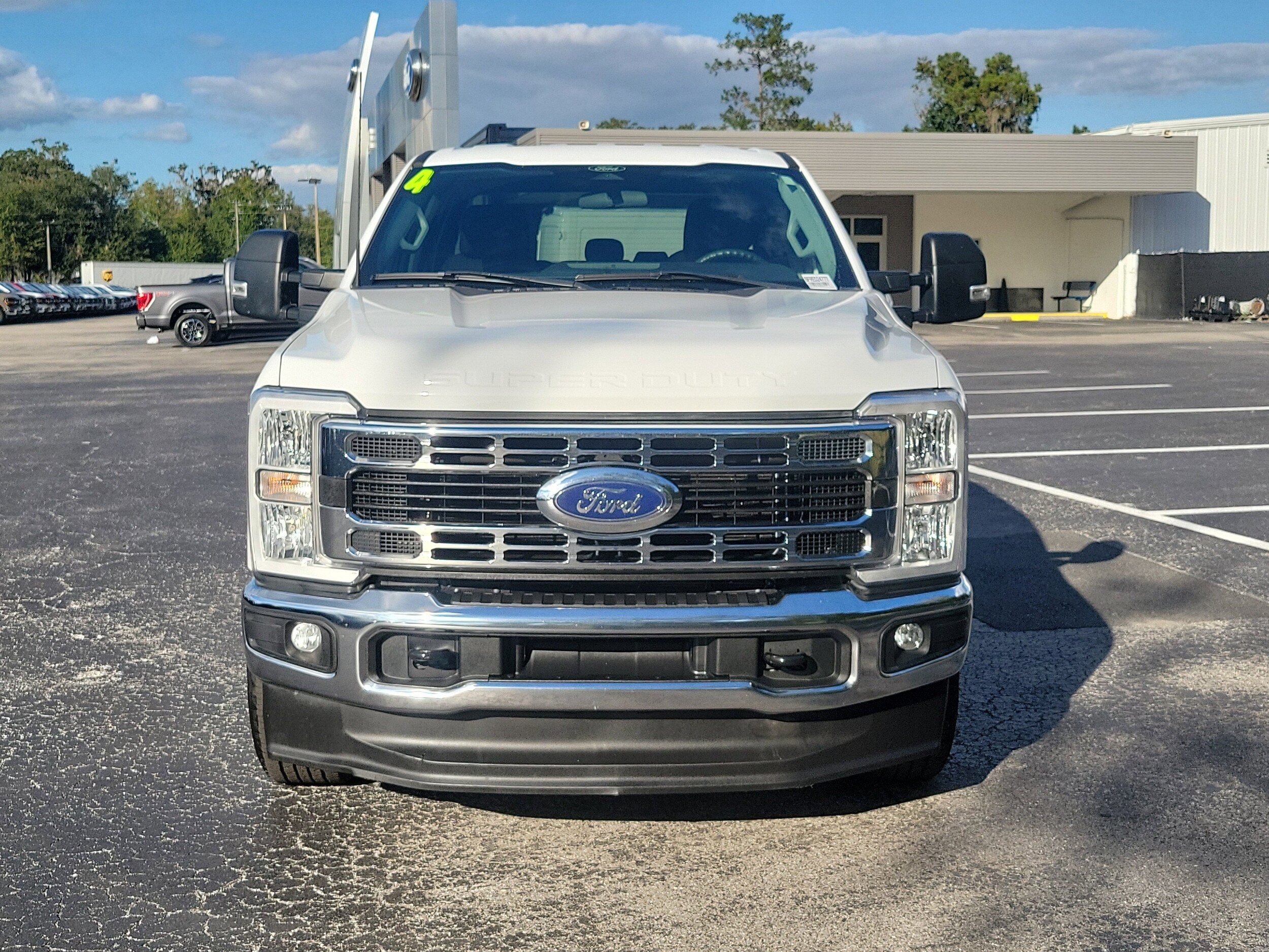 2024 Ford F-250 XLT photo 2