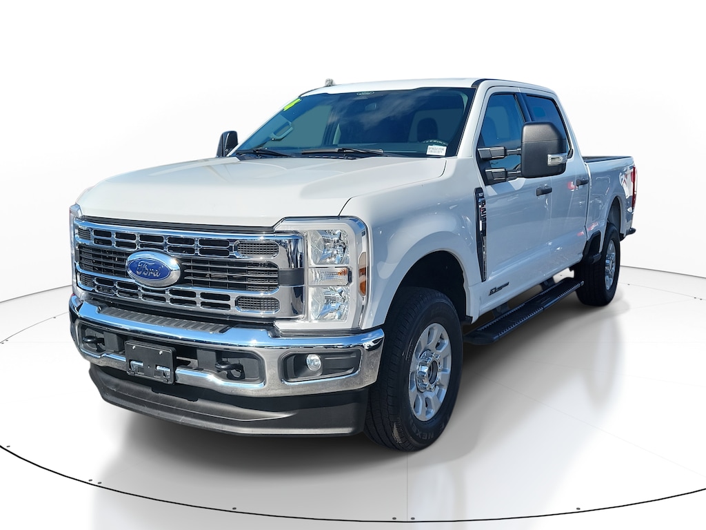 Used 2024 Ford F-250 XLT Truck Crew Cab