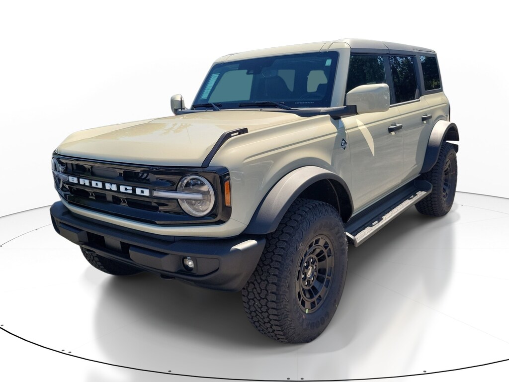 New 2026 Ford Bronco Outer Banks SUV
