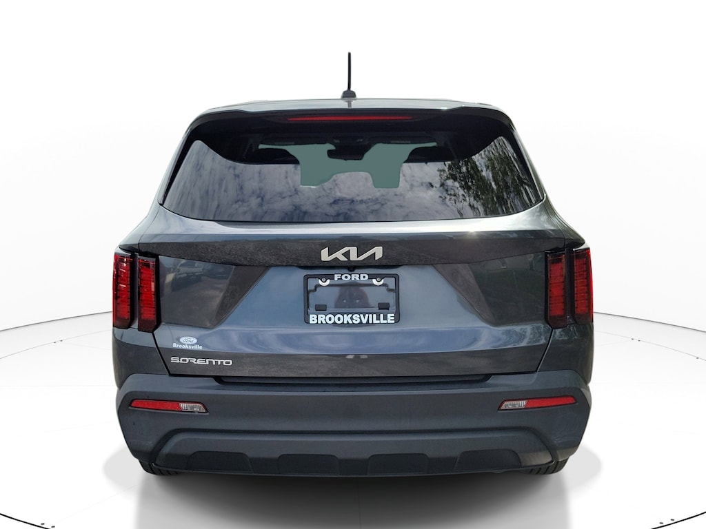 Used 2023 Kia Sorento LX SUV