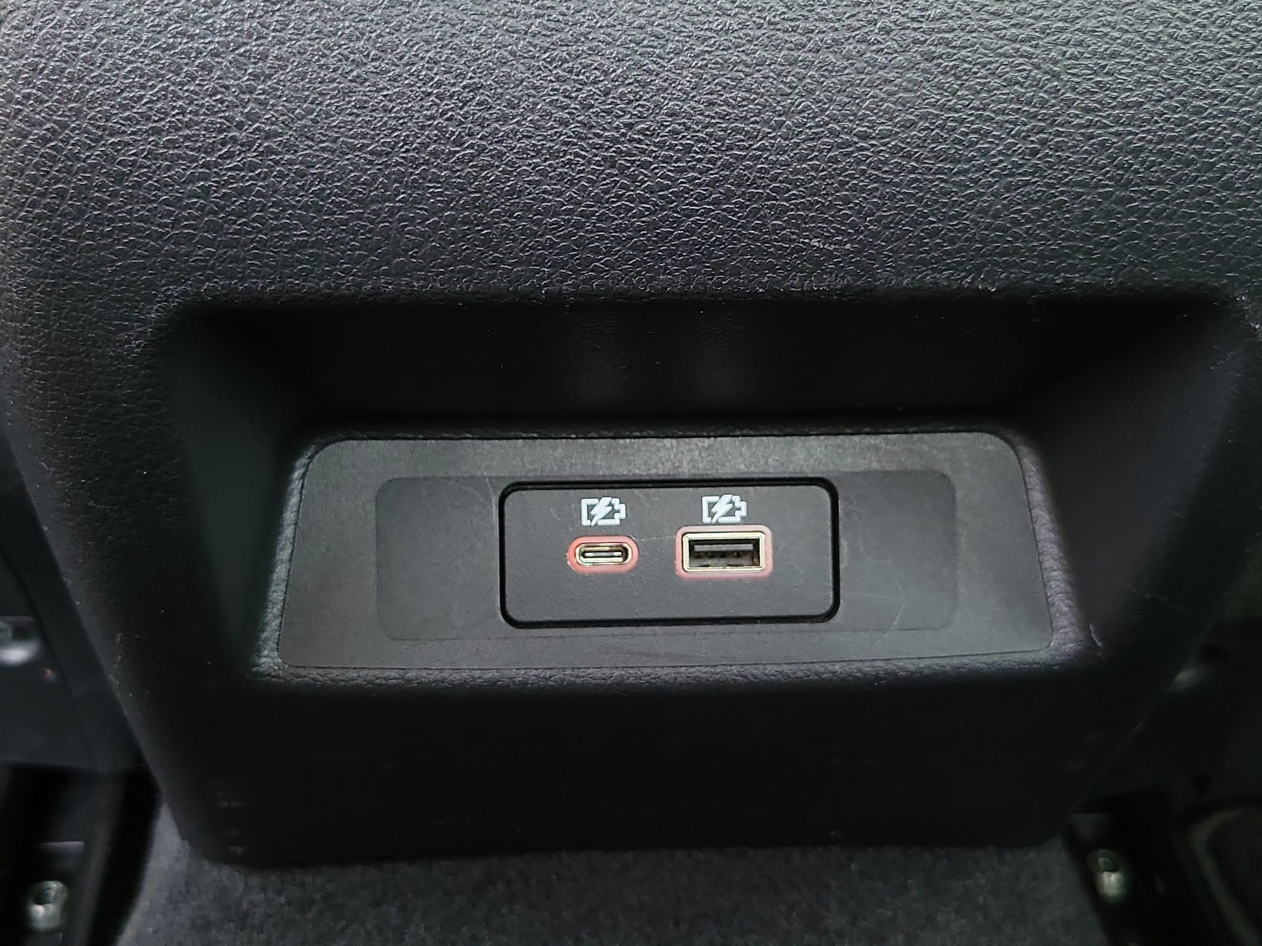 2025 Nissan Altima SV - Photo 17