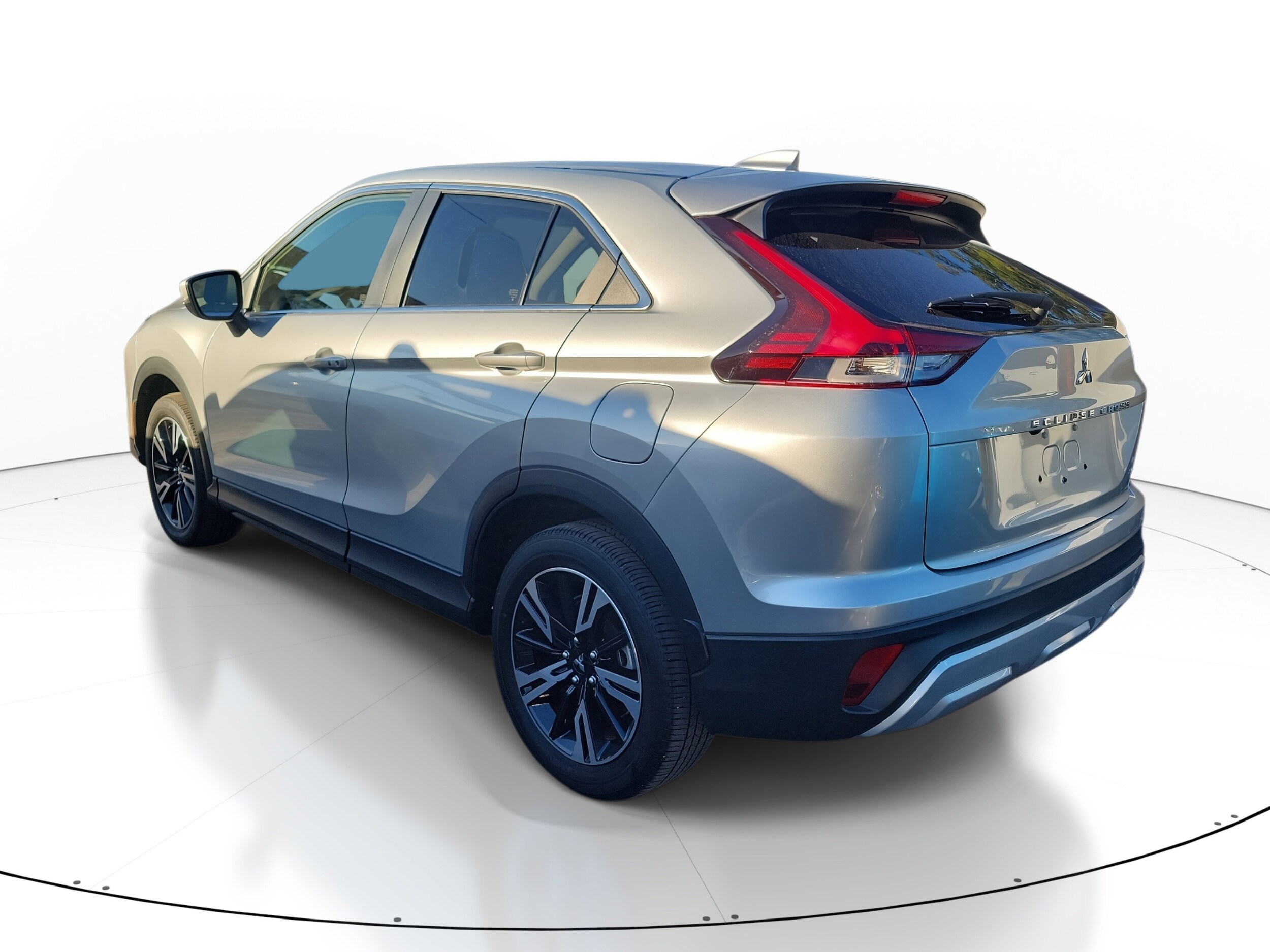 2024 Mitsubishi Eclipse Cross SEL photo 4