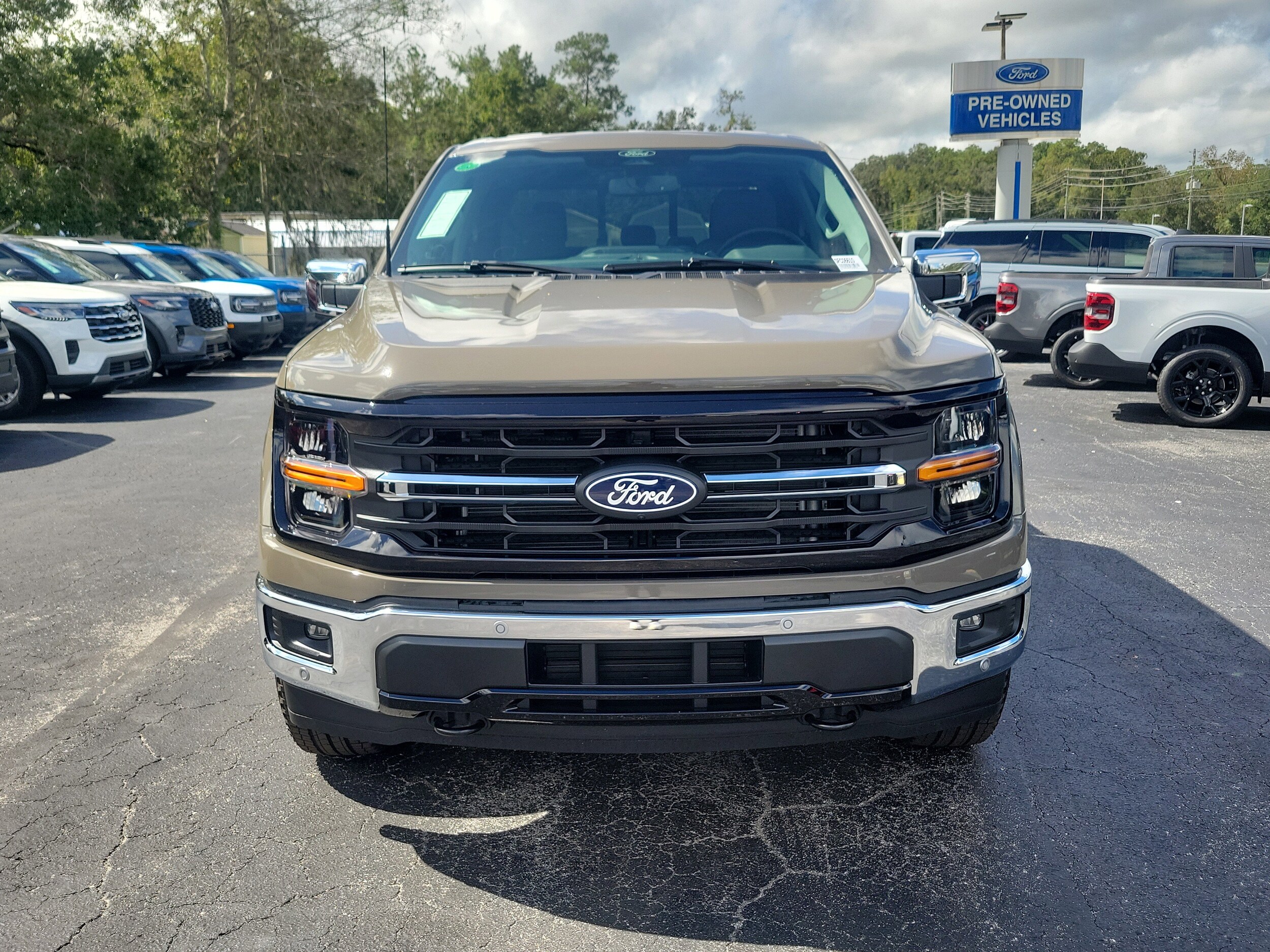 2025 Ford F-150 XLT photo 2