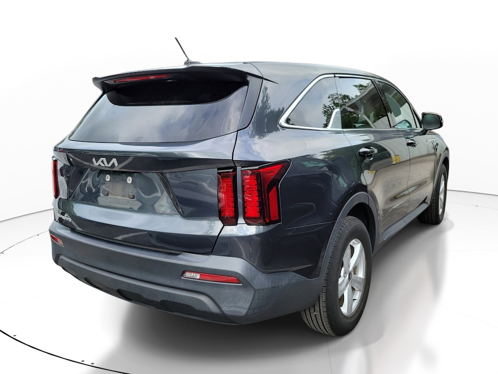 Used 2023 Kia Sorento LX SUV