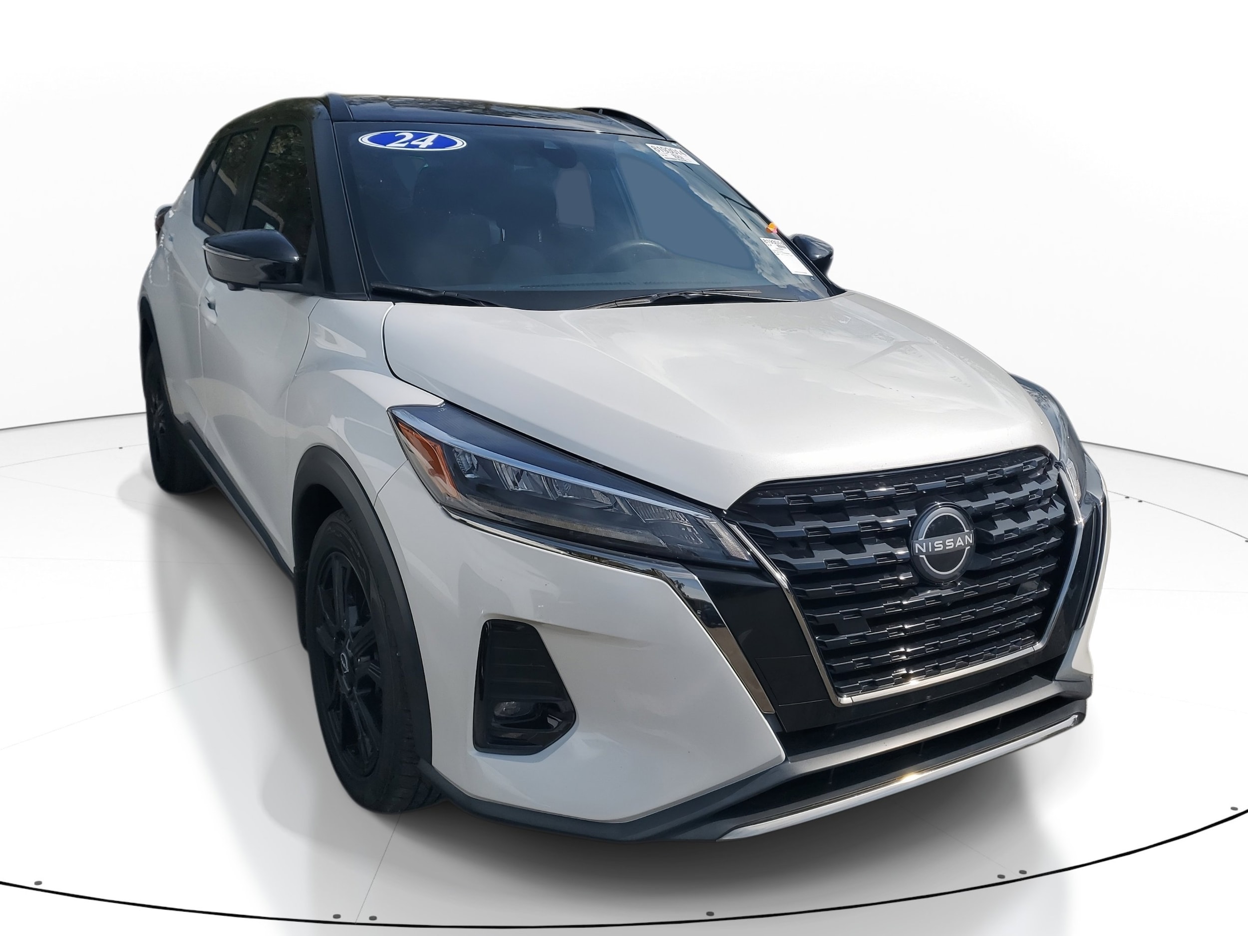 2024 Nissan Kicks SR