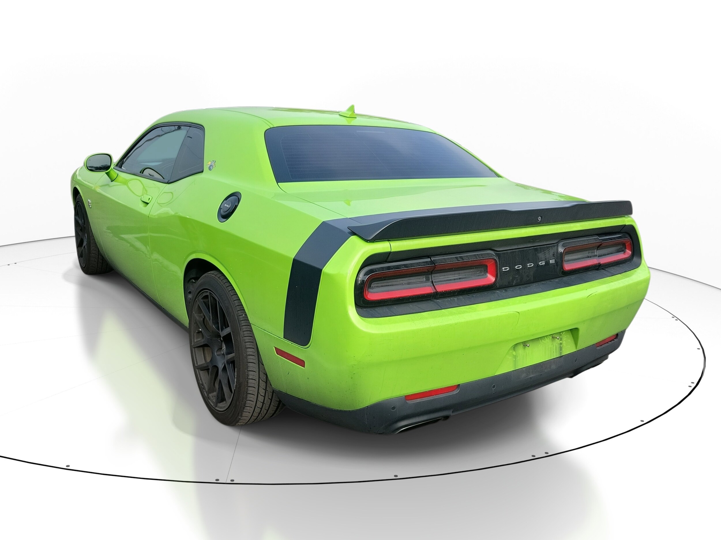 2015 Dodge Challenger R/T Scat Pack photo 4