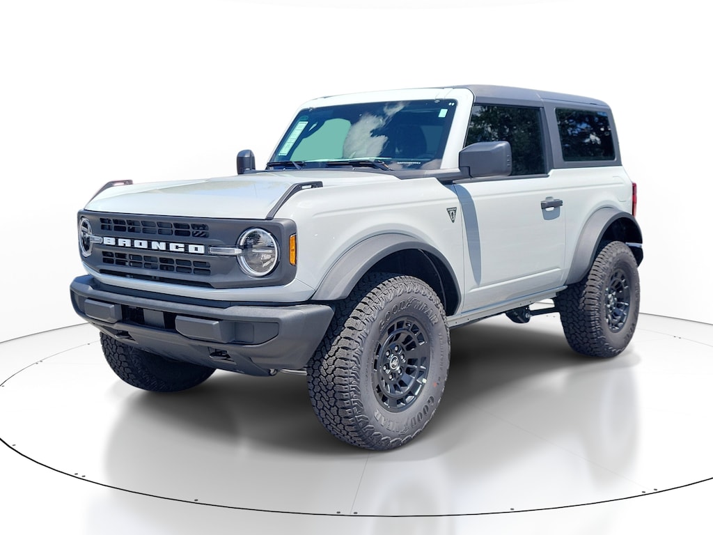 New 2026 Ford Bronco Base SUV