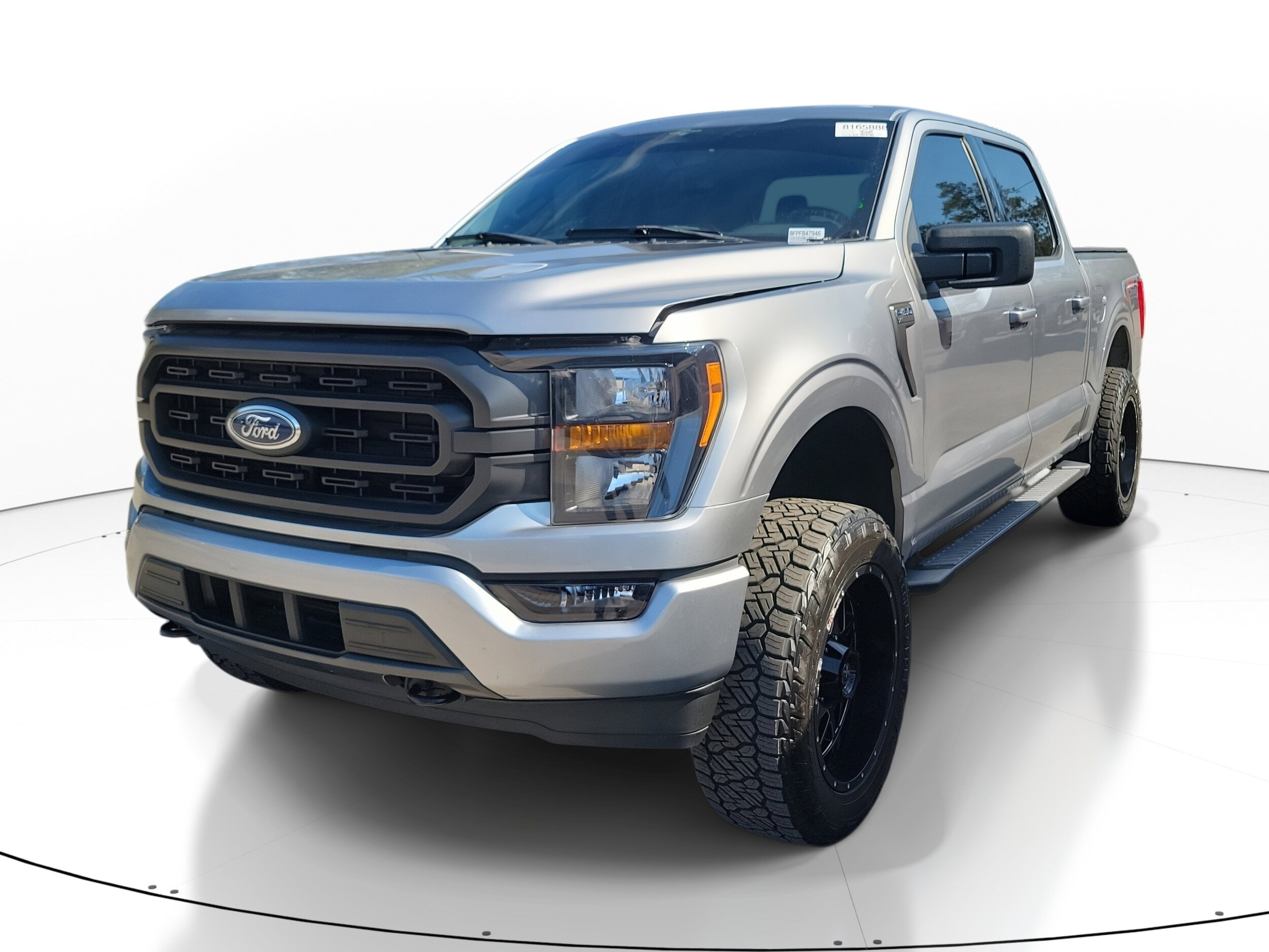2023 Ford F-150 XLT photo 3