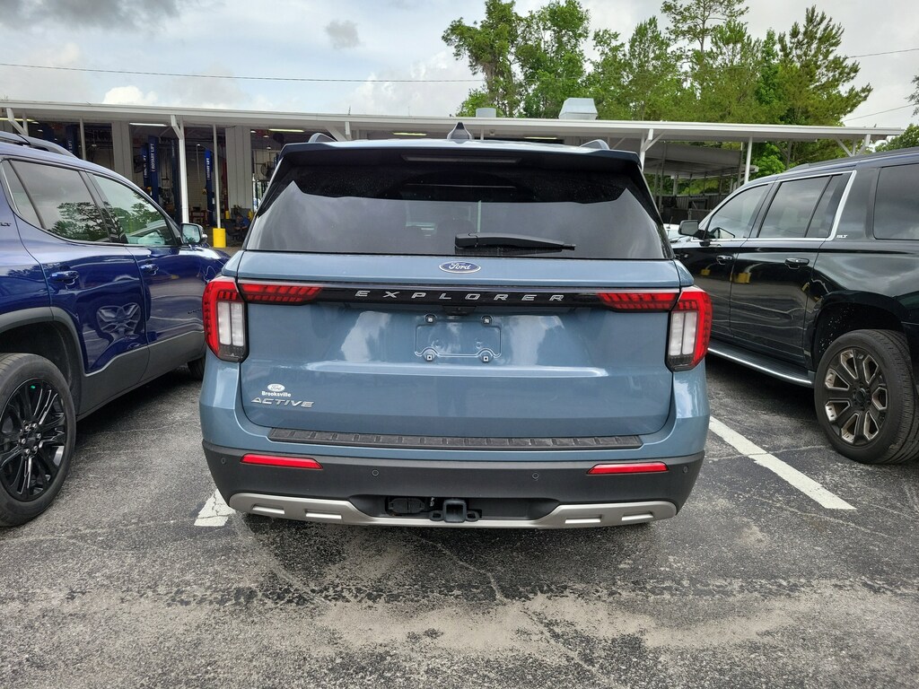 Used 2026 Ford Explorer Active SUV